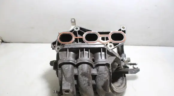 Toyota Yaris Intake manifold