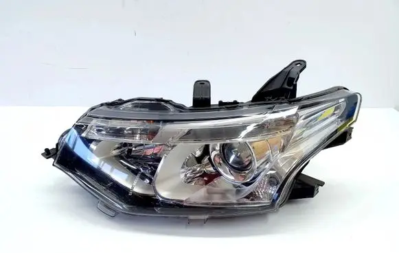 Mitsubishi Outlander Headlight/headlamp W3T23371 L0094E