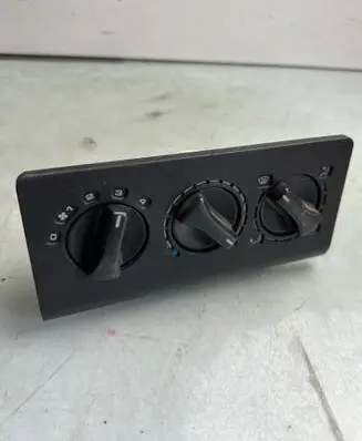 Seat Ibiza II (6k) Climate control unit 1H0819045 9706180