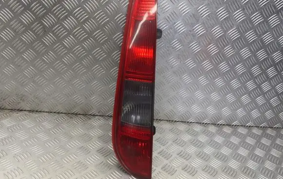 Ford Focus Rear/tail lights 4M51-13405C