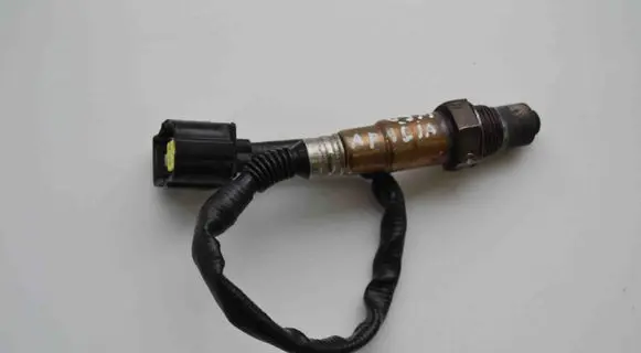 Mercedes-Benz C W204 Lambda probe sensor 0045420715