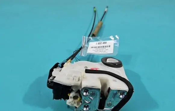 Suzuki Swift III Rear door lock IMPRK1602488