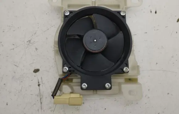 Lexus IS 220D-250-350 Seat fan/blower 