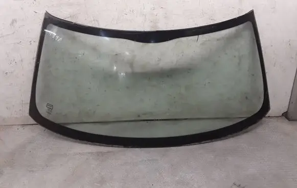 Mini One - Cooper R50 - 53 Front windscreen/windshield window