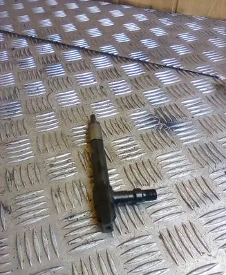 Mazda Premacy Fuel injector
