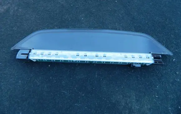 BMW 3 E46 Third/center stoplight 6905492