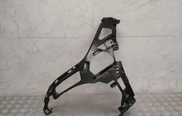 Mercedes-Benz EQE v295 Front bumper mounting bracket A2958853300