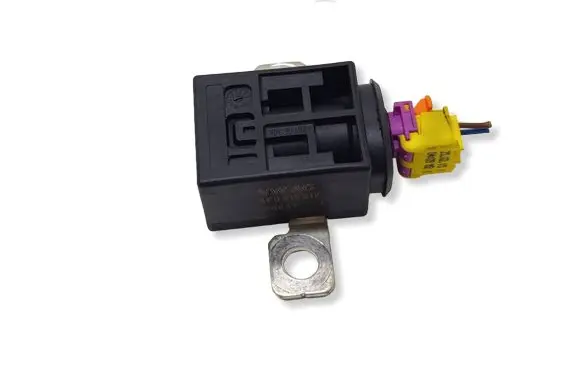 Audi A6 S6 C7 4G Battery relay fuse 4F0915519