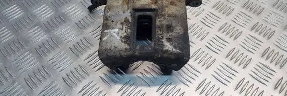 Honda FR-V Front brake caliper