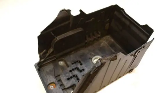 Battery box tray