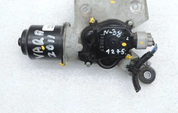 Nissan Navara D40 Wiper motor 28815EB400