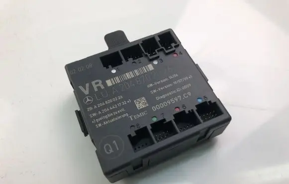 Mercedes-Benz C W204 Other control units/modules A2048702026