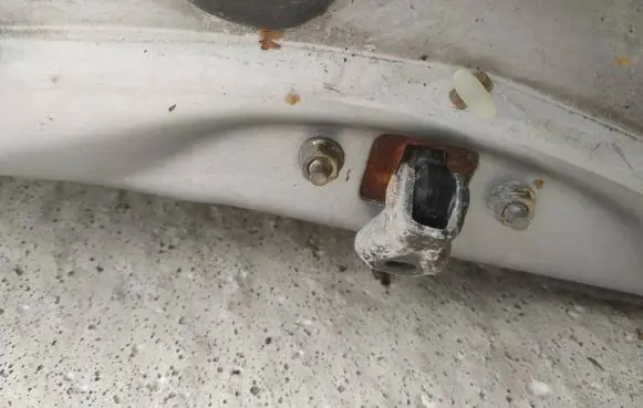 Subaru Forester SF Rear door check strap stopper