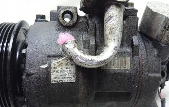Volkswagen Polo Air conditioning (A/C) compressor (pump) 6Q0820803J 20040304577