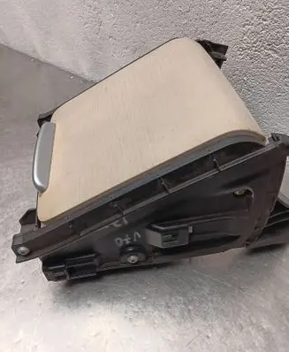 Volvo V70 Cup holder front 39997577 390215