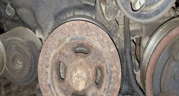 Mazda 3 I Crankshaft pulley