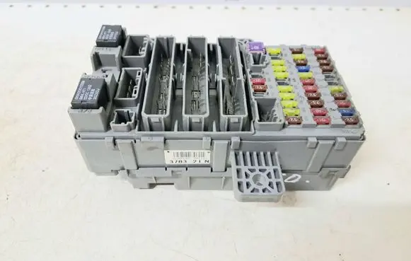 Honda Civic Fuse module