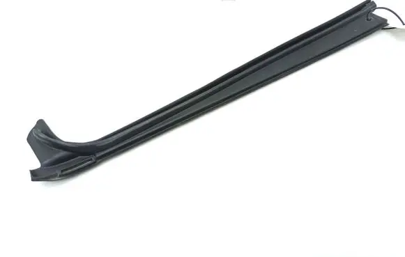 Mercedes-Benz ML W163 Rubber seal rear door A1637301678