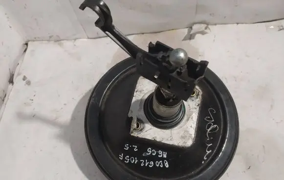 Audi A6 S6 C5 4B Brake booster 8D0612105F