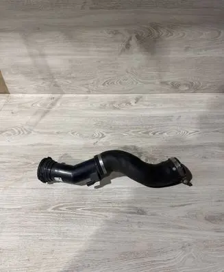 BMW 1 F20 F21 Intercooler hose/pipe 7597588