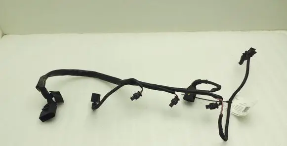 Porsche Cayenne (92A) Fuel injector wires 06E971627M
