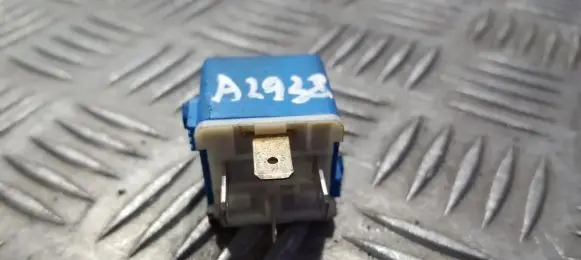 Mercedes-Benz A W168 Other relay a0025422519 4ra940010-69
