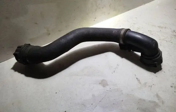 BMW 5 E39 Engine coolant pipe/hose PA66GF30