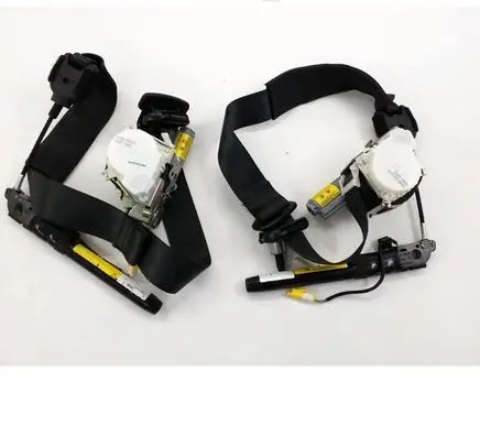 Fiat 500L Set of seat belts BX180913