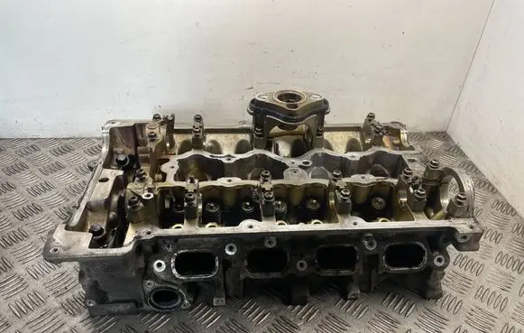 BMW 3 E90 E91 Engine head 7559168 7540149