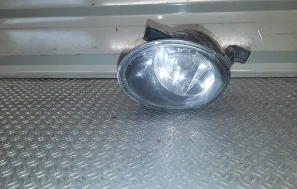 Volkswagen Golf VI Front fog light