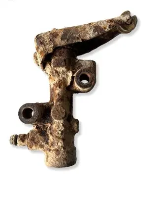 Mitsubishi Pajero Brake power pressure regulator 