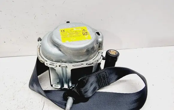 Opel Mokka B Rear seatbelt 98394563XX
