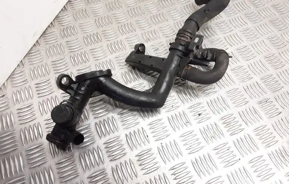 Engine coolant pipe/hose