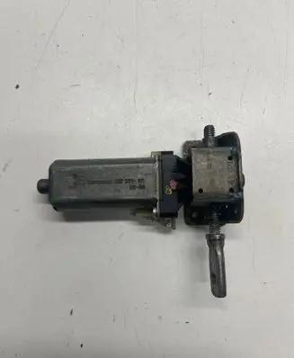 Mercedes-Benz S W221 Seat adjustment motor 907391100