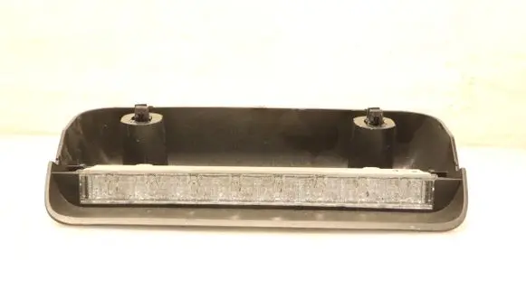 Toyota Yaris XP210 Third/center stoplight