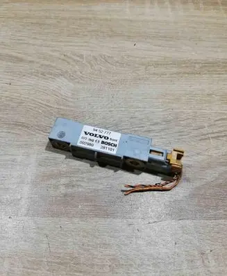 Volvo V70 Airbag deployment crash/impact sensor 9452777