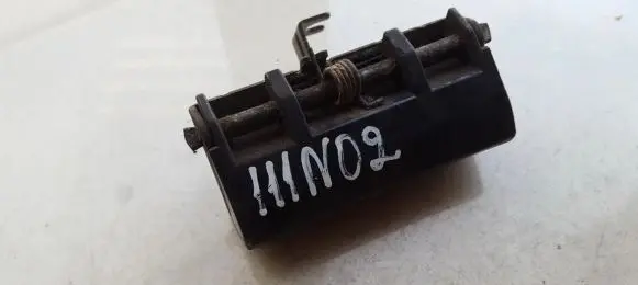 Nissan X-Trail T30 Glove box