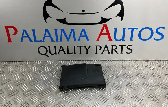 Opel Zafira C Fuse box cover P00140371