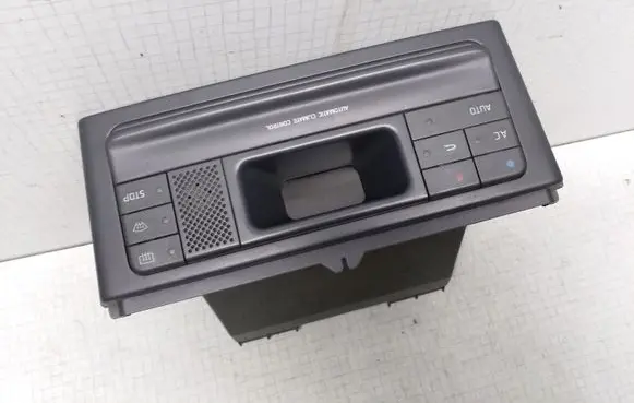 Renault Laguna I Climate control unit 7700425674A 9140010332