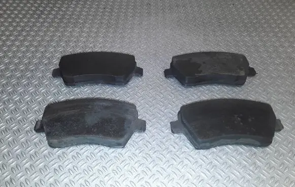 Renault Modus Brake pads (front) 