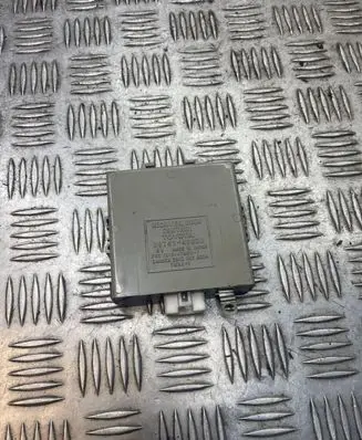 Lexus RX 300 Door control unit/module 2842102633A 8974148020