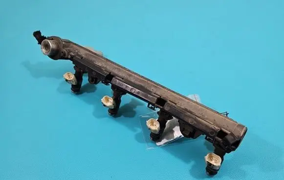 Fuel injector