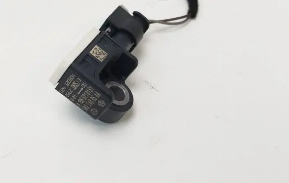 Mercedes-Benz ML AMG W166 Airbag deployment crash/impact sensor A1668210151