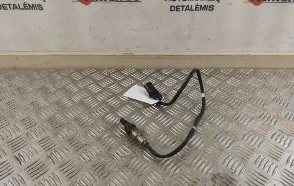 Volkswagen PASSAT B8 Lambda probe sensor 04L906262A