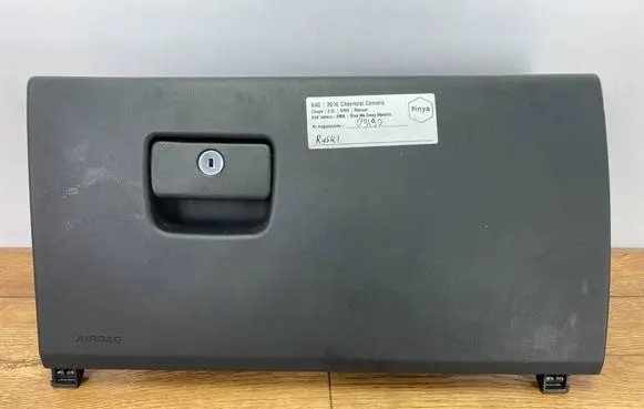 Chevrolet Camaro Glove box set 23294323.pinya