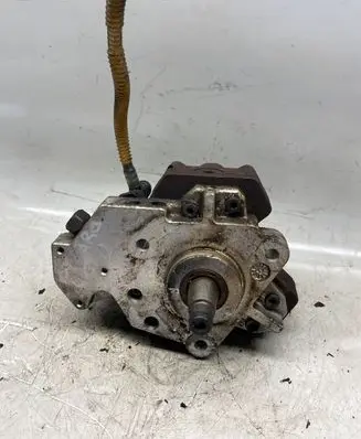 Opel Vivaro Fuel injection high pressure pump