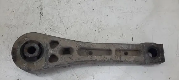 Seat Altea XL Engine mounting bracket 1K0199855