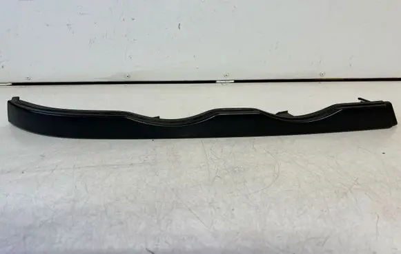 BMW 3 E46 Under headlight/headlamp trim 8208482