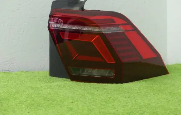 Volkswagen Tiguan Rear/tail lights 5NA945208K