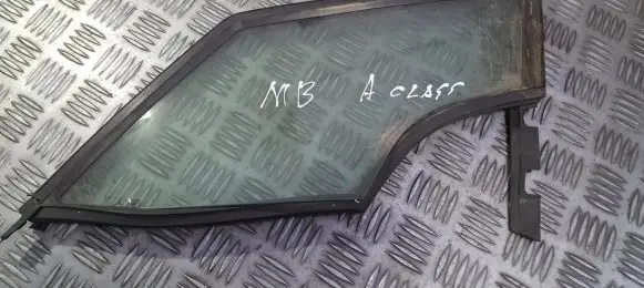 Mercedes-Benz A W168 Front door vent window glass four-door 